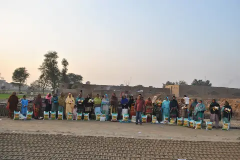 Food and ration distribution
