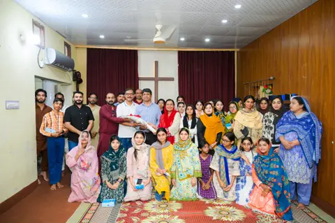 Bible study, Hebrew classes & youth