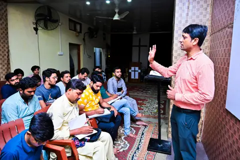 Bible study, Hebrew classes & youth